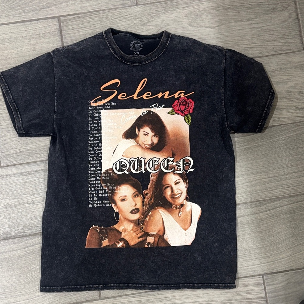 Selena Black Graphic T-Shirt
